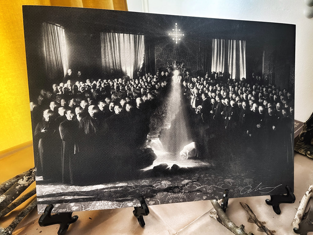 ”Nova lux et tenebrae”